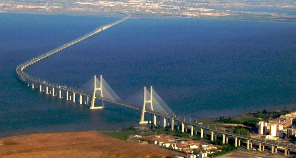 Bridge Vasco da Gama