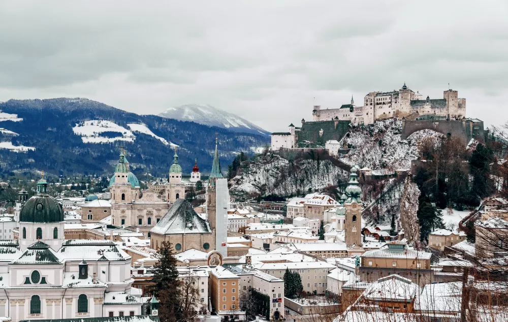 Zima v Salzburgu (AI)